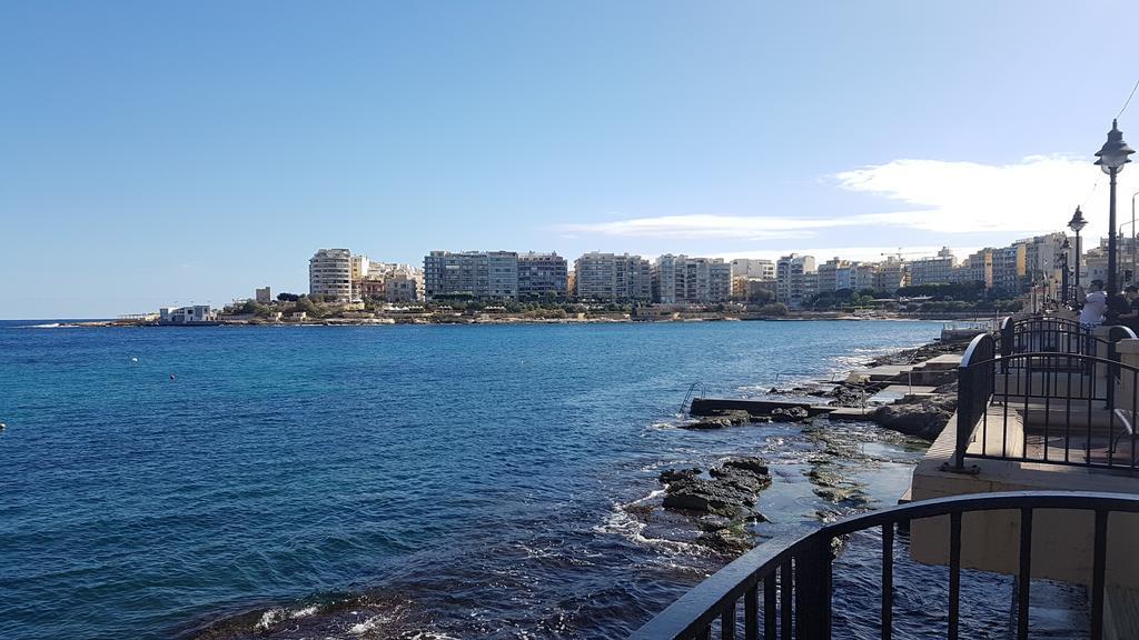 Spinola Seafront Apartment Saint Julian's Ngoại thất bức ảnh